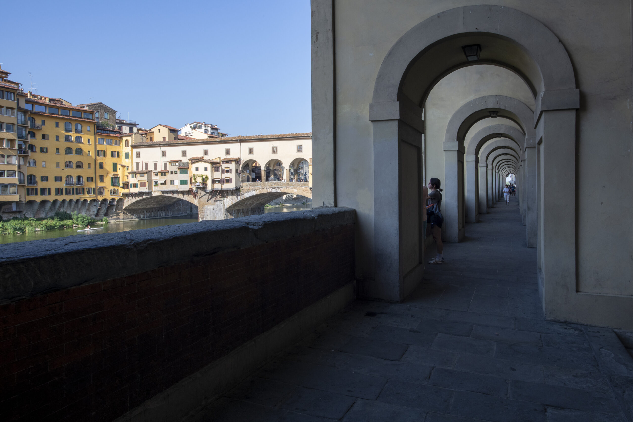 Corridoio vasariano, Ponte Vecchio